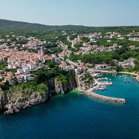 Mirela Nocleg ze śniadaniem 4*