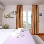Mirela 4* 瓦比尼科