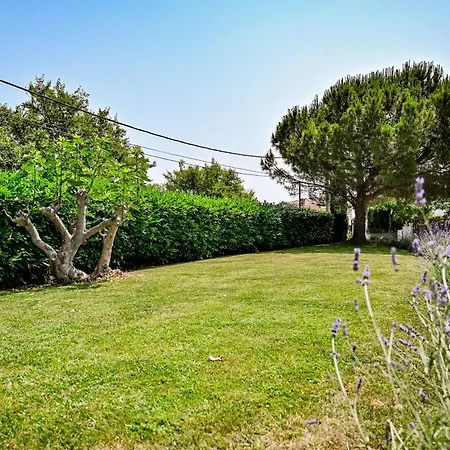 Bed & Breakfast Mirela Vrbnik (Primorje-Gorski Kotar)